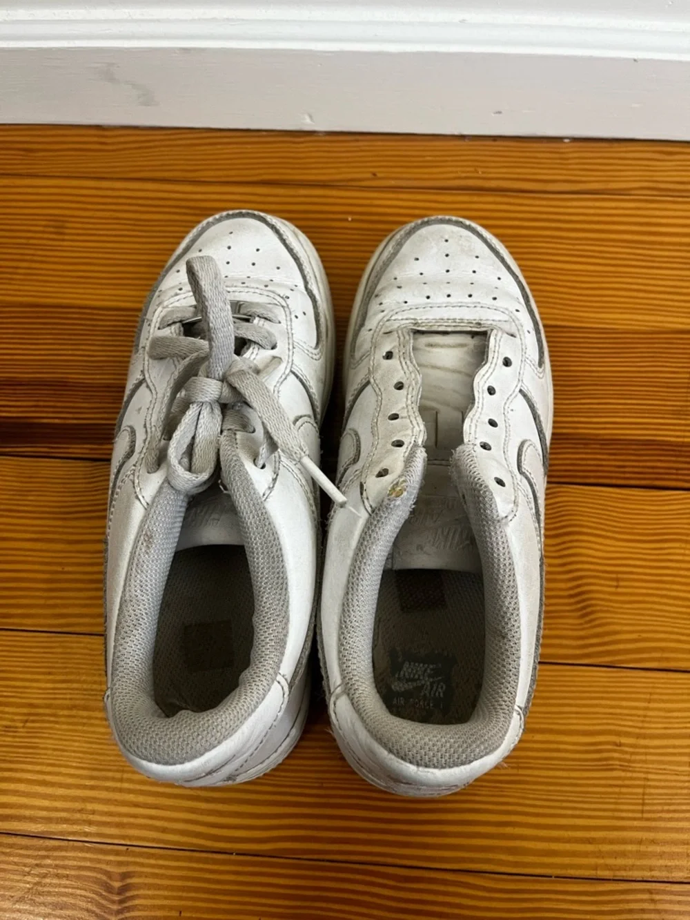 Nike Kids AF1 size 4Y - Picture 3 of 6